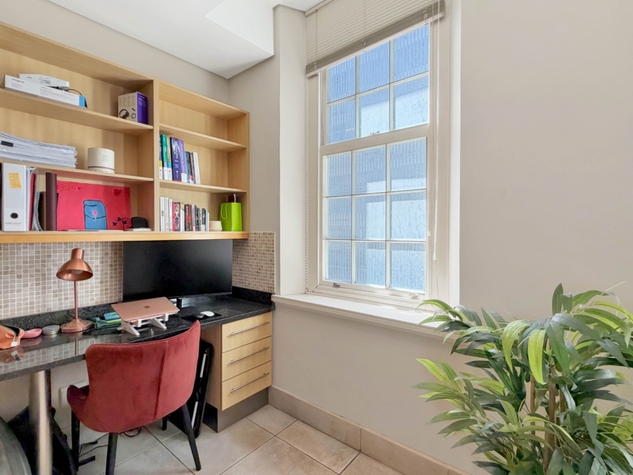 1 Bedroom Property for Sale in Cape Town City Centre Western Cape